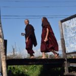 Návštěvníci vodní restaurace