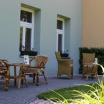 Příjemný stín za domem